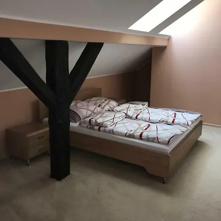 Apartament Przy Sadzie Apartment *