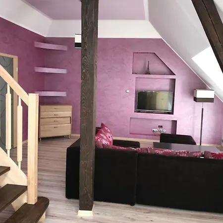 Apartament Przy Sadzie Apartment *